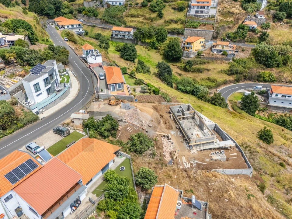 Moradia T3 para Venda em Estreito da Calheta Foto 12
