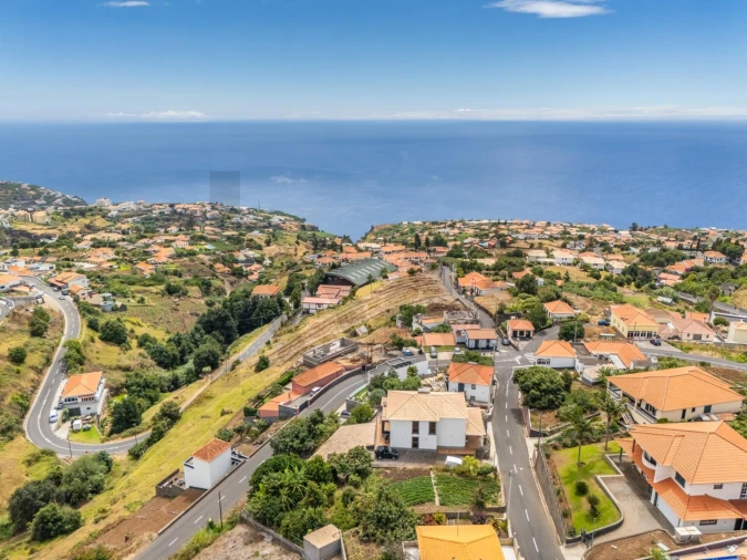 Moradia T3 para Venda em Estreito da Calheta Foto 10