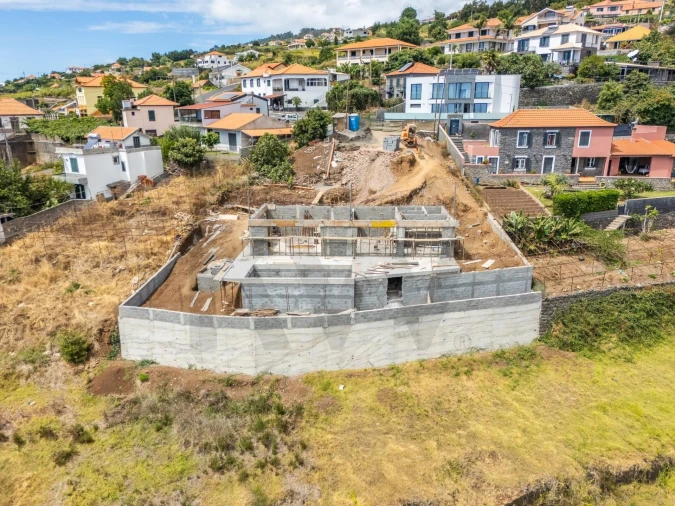 Moradia T3 para Venda em Estreito da Calheta Foto 7