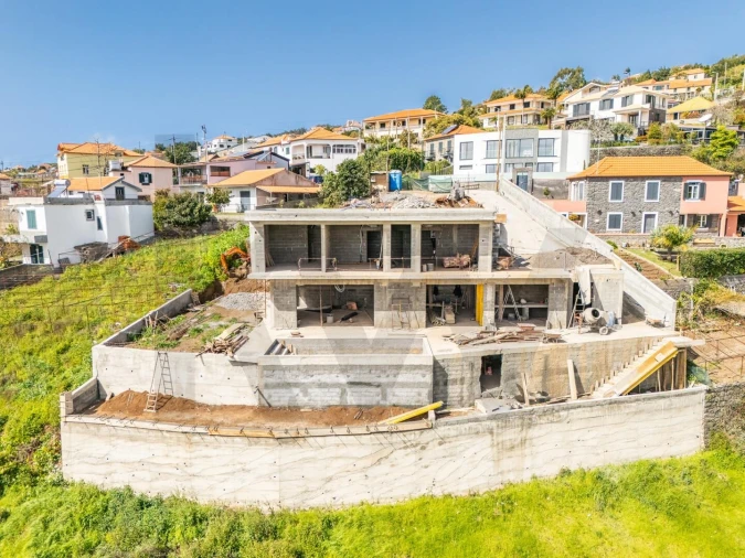 Moradia T3 para Venda em Estreito da Calheta Foto 12