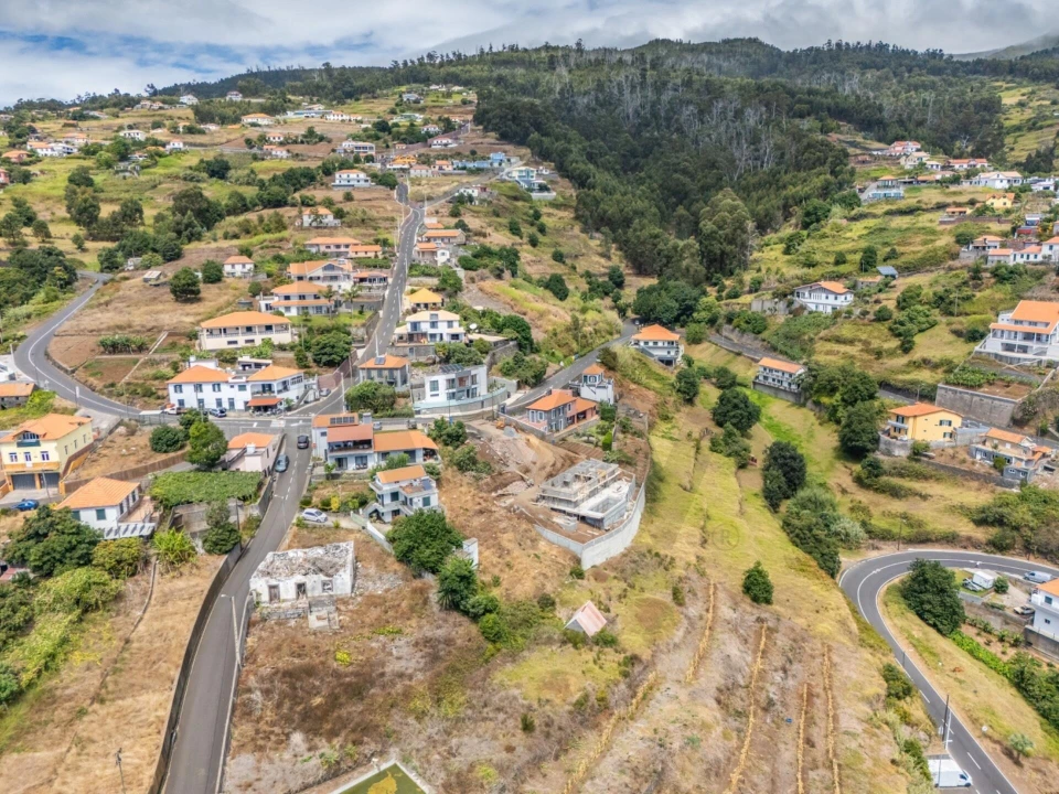 Moradia T3 para Venda em Estreito da Calheta Foto 13