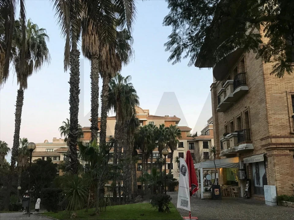 Loja para Trespasse em Sacavém e Prior Velho Foto 2