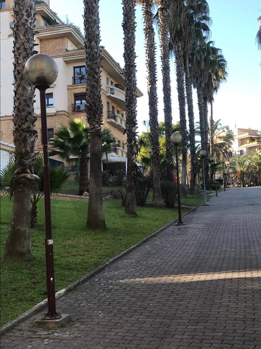 Loja para Trespasse em Sacavém e Prior Velho Foto 9