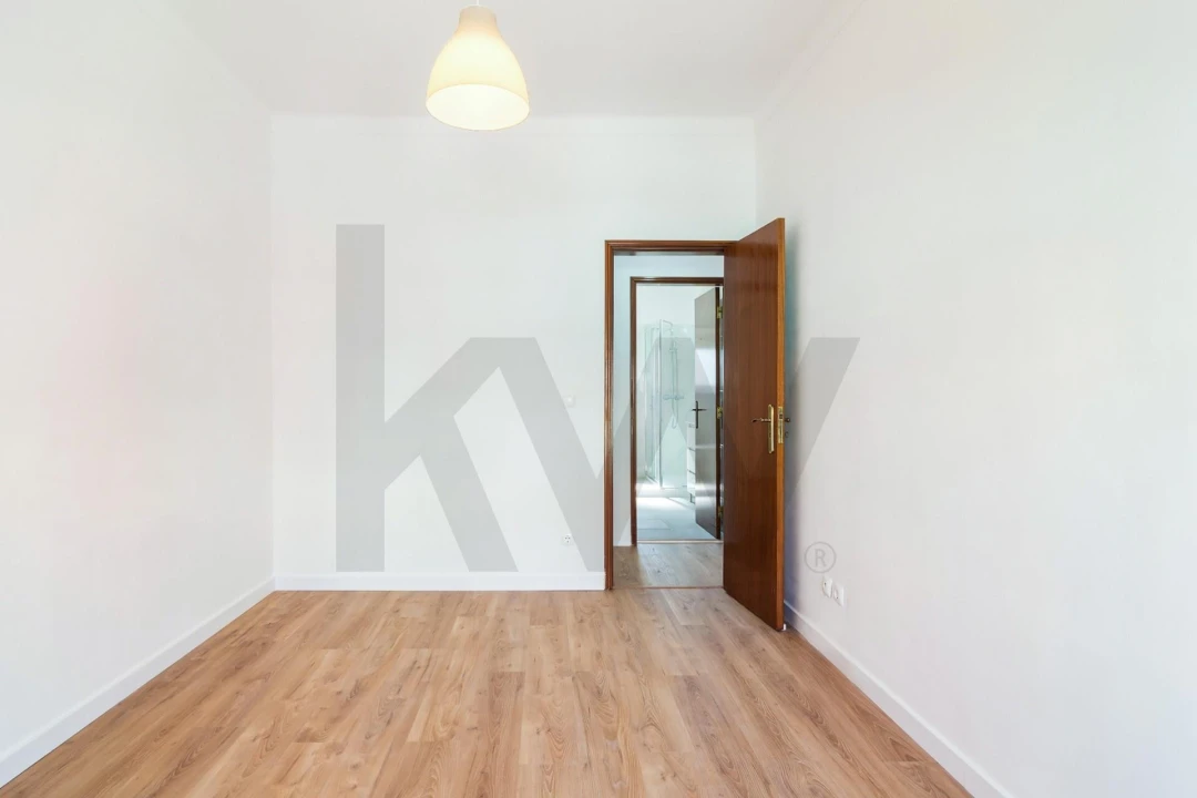 Apartamento T2 para Arrendamento em Almada, Cova da Piedade, Pragal e Cacilhas Foto 8