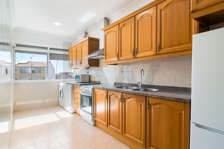 Apartamento T2 para Arrendamento em Almada, Cova da Piedade, Pragal e Cacilhas Foto 2