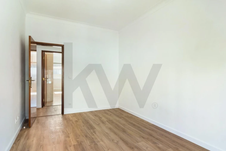 Apartamento T2 para Arrendamento em Almada, Cova da Piedade, Pragal e Cacilhas Foto 15