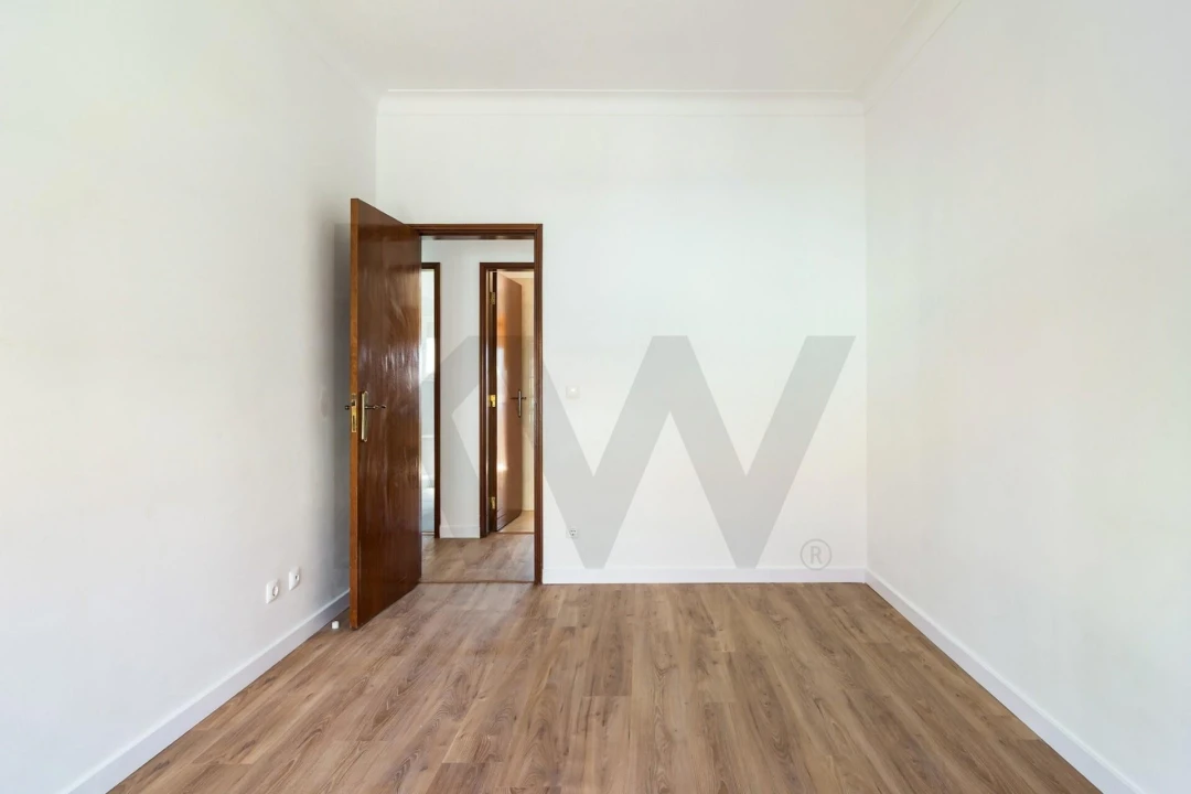 Apartamento T2 para Arrendamento em Almada, Cova da Piedade, Pragal e Cacilhas Foto 14