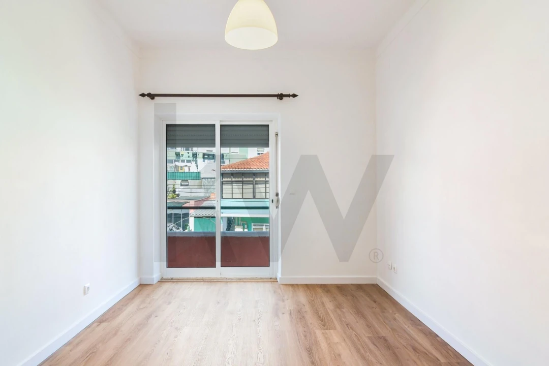 Apartamento T2 para Arrendamento em Almada, Cova da Piedade, Pragal e Cacilhas Foto 7