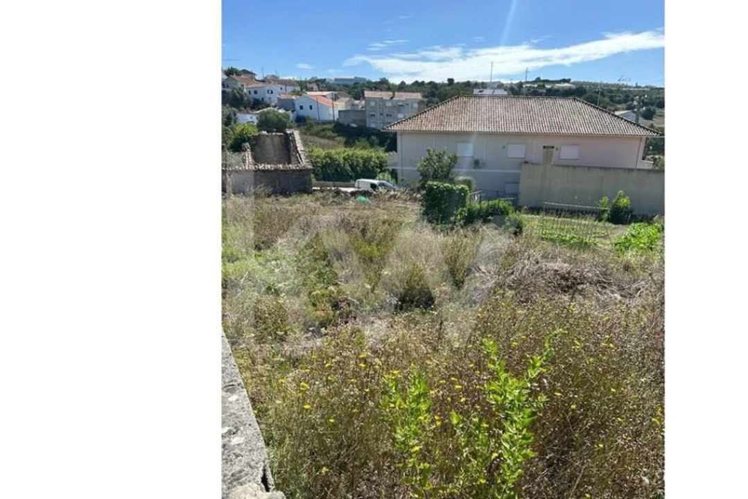 Terreno para Venda em Arranho Foto 1