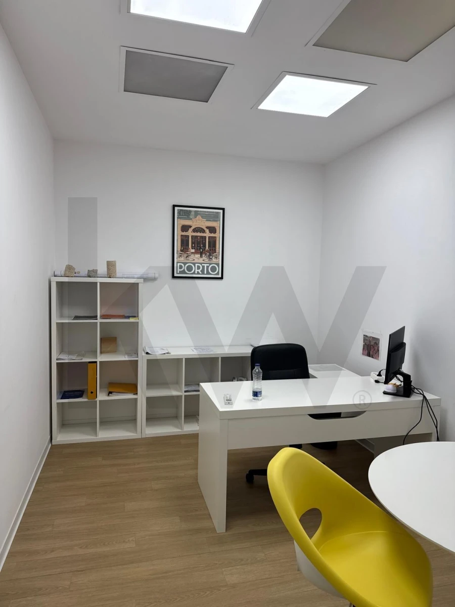 Armazém para Arrendamento em Custóias, Leça do Balio e Guifões Foto 21