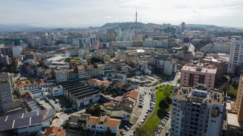 Moradia T4 para Venda em Mafamude e Vilar do Paraíso