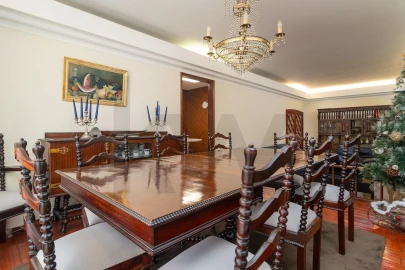 Moradia T4 para Venda em Mafamude e Vilar do Paraíso