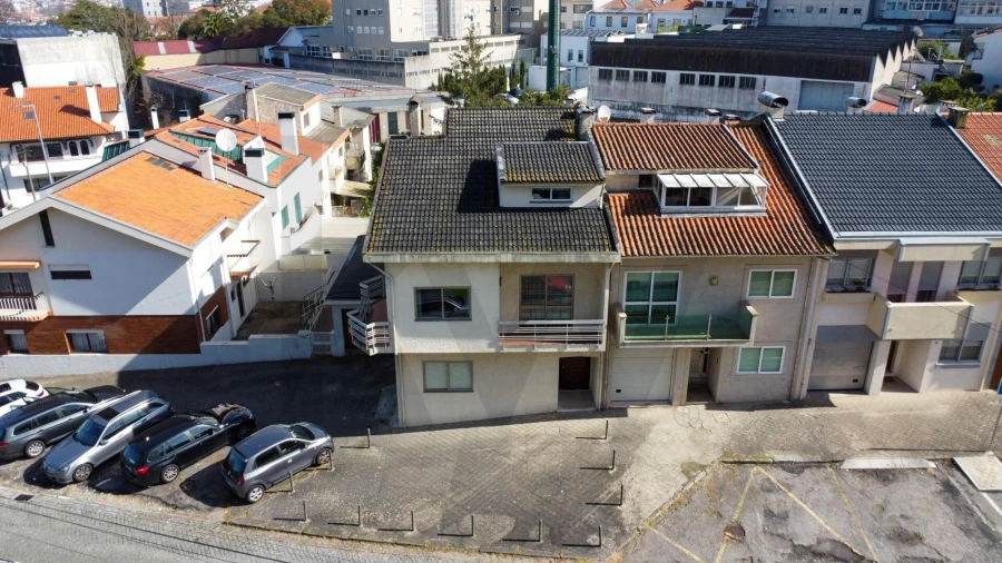 Moradia T4 para Venda em Mafamude e Vilar do Paraíso Foto 5