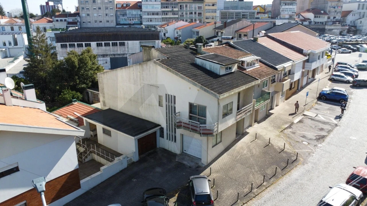 Moradia T4 para Venda em Mafamude e Vilar do Paraíso Foto 6