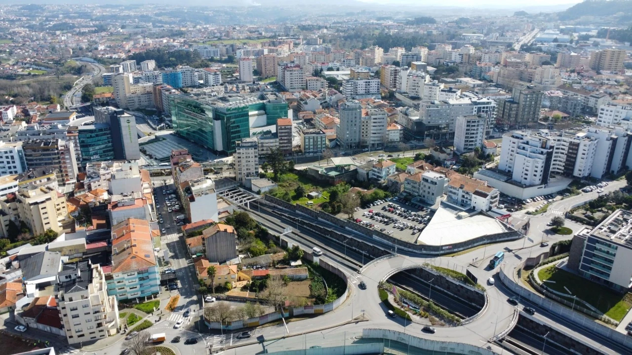 Moradia T4 para Venda em Mafamude e Vilar do Paraíso Foto 10