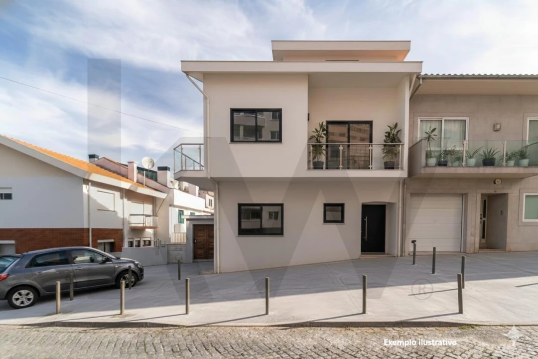 Moradia T4 para Venda em Mafamude e Vilar do Paraíso Foto 13