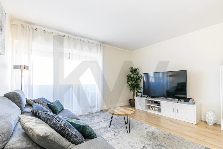 Apartamento T3 para Venda em Santa Clara Foto 3