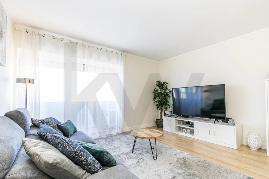 Apartamento T3 para Venda em Santa Clara Foto 3