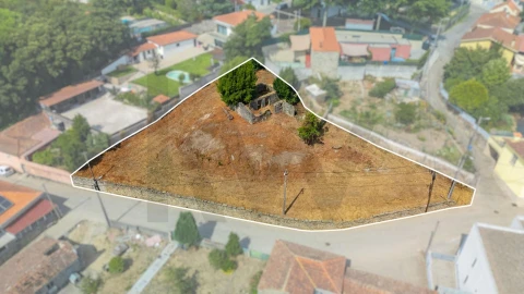 Terreno para Venda em Castêlo da Maia