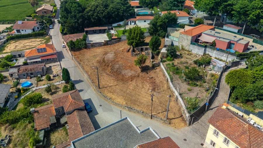 Terreno para Venda em Castêlo da Maia Foto 8