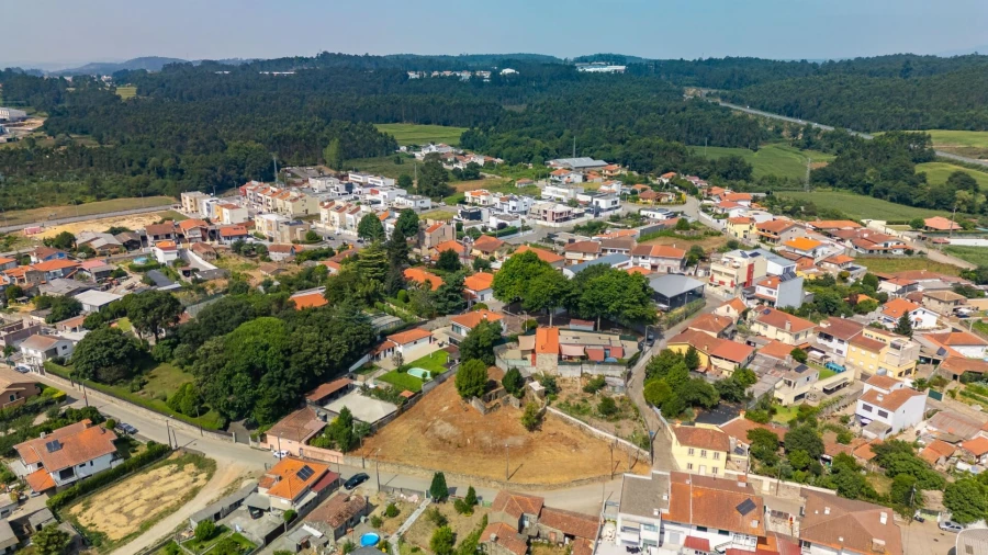 Terreno para Venda em Castêlo da Maia Foto 10