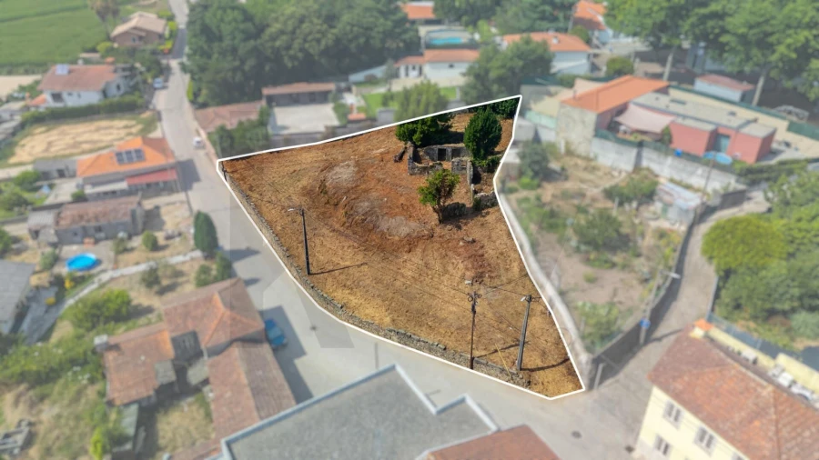 Terreno para Venda em Castêlo da Maia Foto 9