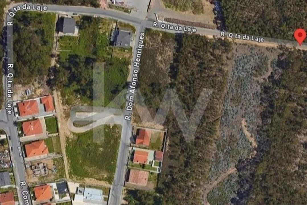 Terreno para Venda em Escapães Foto 3