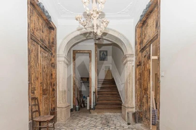 Prédio para Venda em Santa Maria Maior