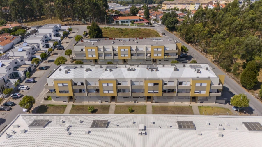 Apartamento T3 para Venda em Vila Nova de Famalicão e Calendário Foto 3