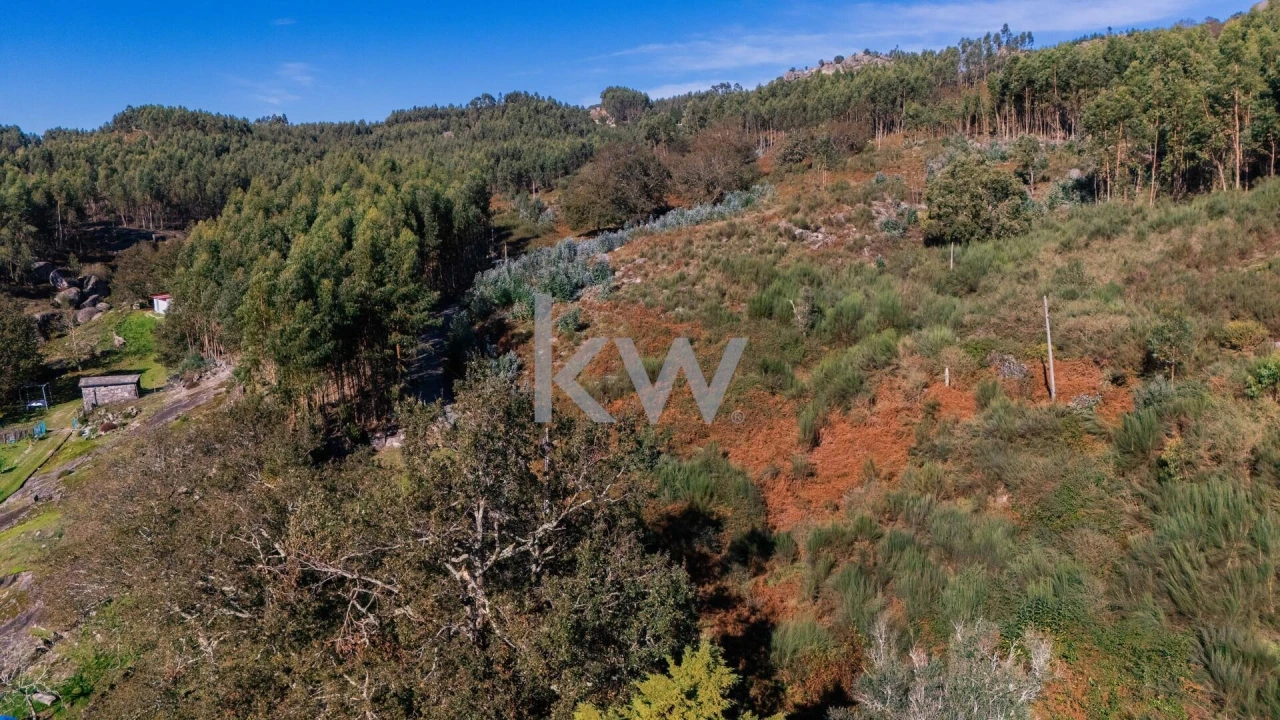 Terreno para Venda em Anissó e Soutelo Foto 7