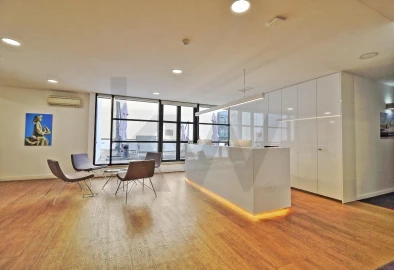 Escritório para Arrendamento em Santo António