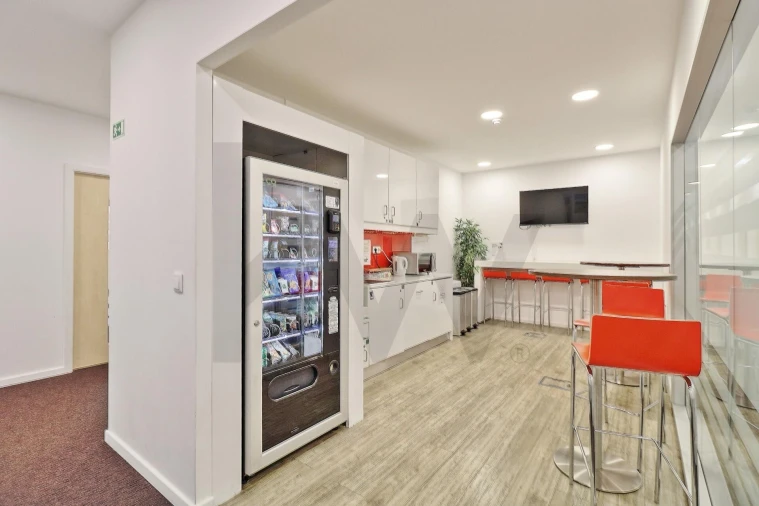 Escritório para Arrendamento em Santo António Foto 7