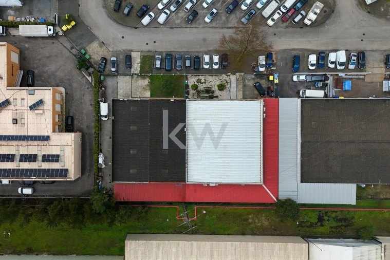 Armazém para Venda em Seixal, Arrentela e Aldeia de Paio Pires Foto 5