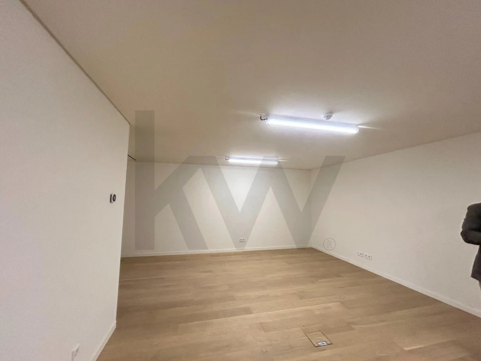 Loja para Arrendamento em Estrela Foto 21