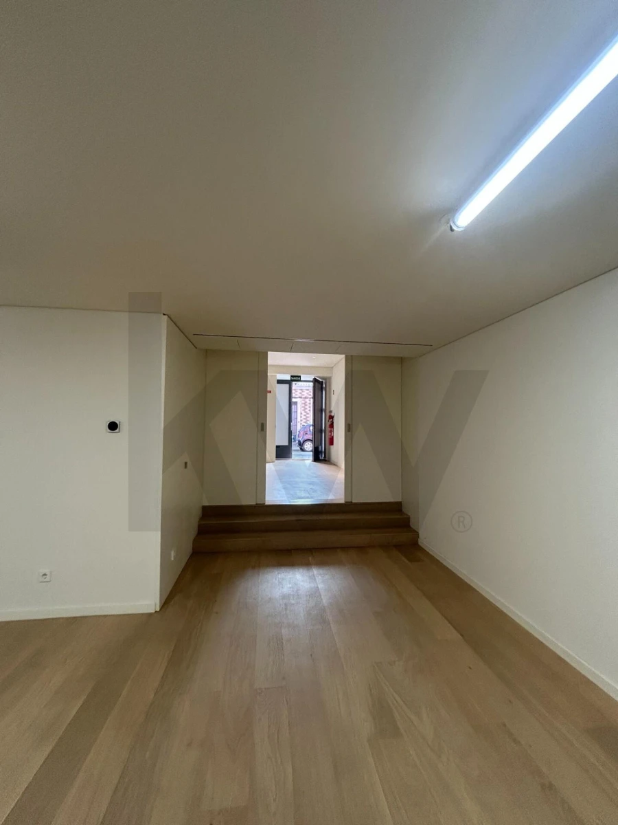 Loja para Arrendamento em Estrela Foto 19