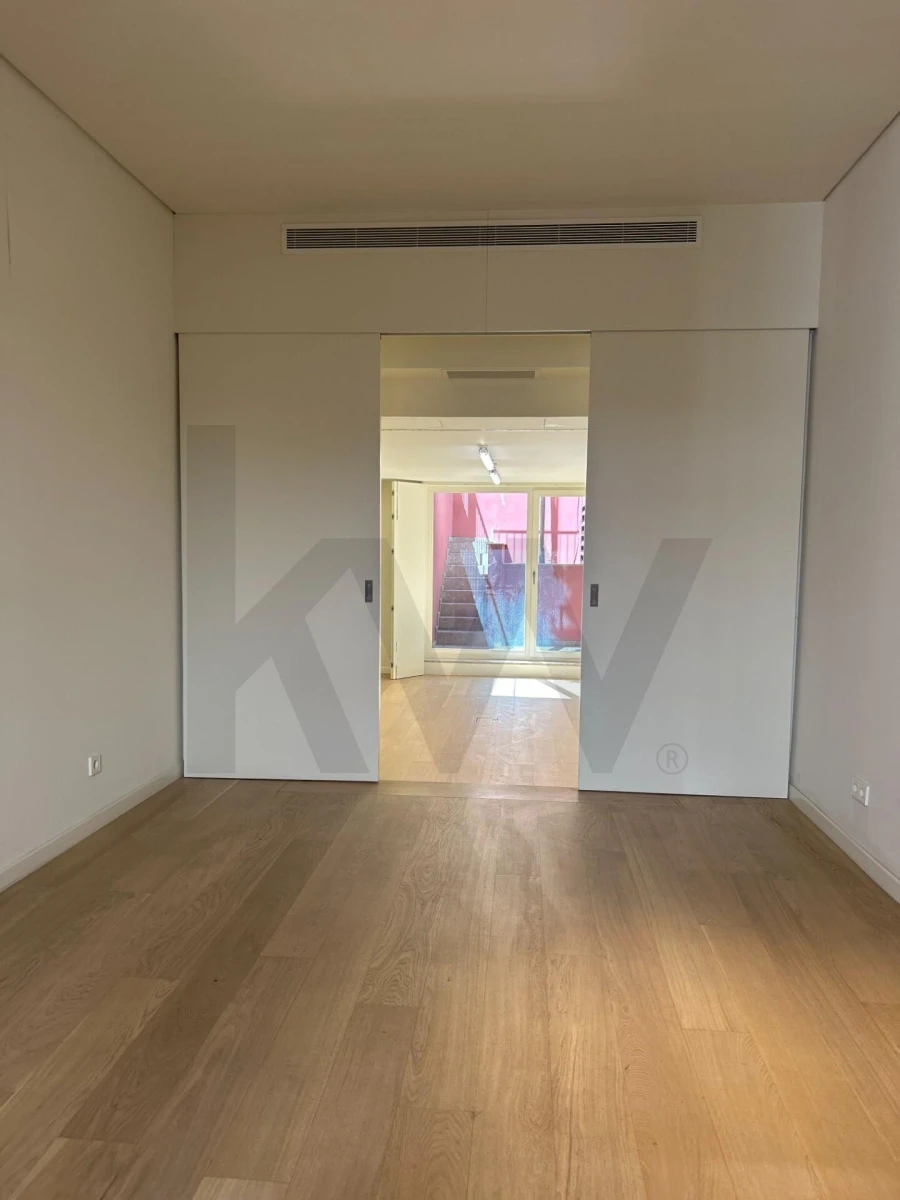 Loja para Arrendamento em Estrela Foto 33