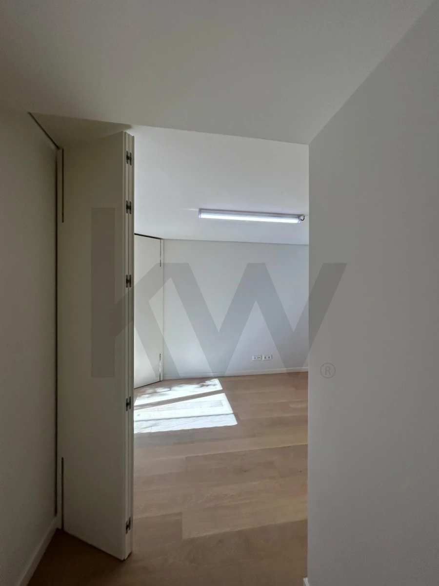 Loja para Arrendamento em Estrela Foto 14