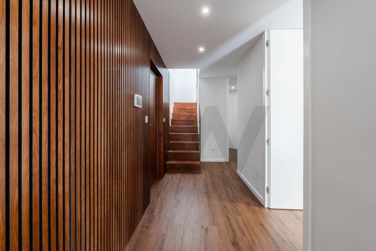 Apartamento T4 para Venda em Silvalde Foto 6