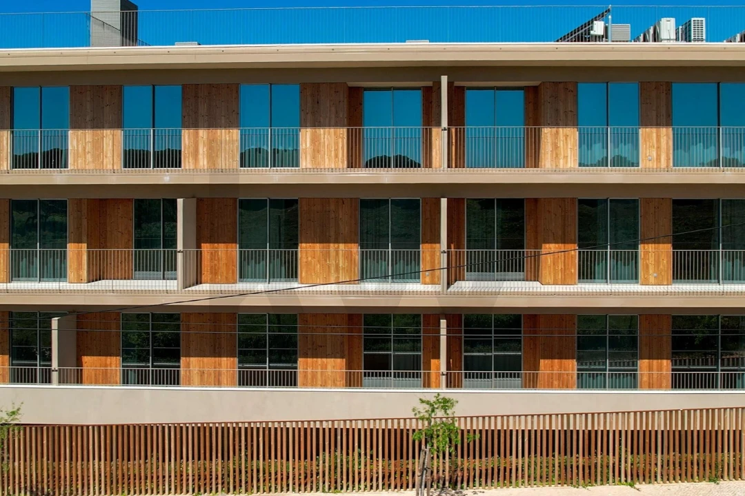 Apartamento T2 para Venda em Quarteira Foto 3