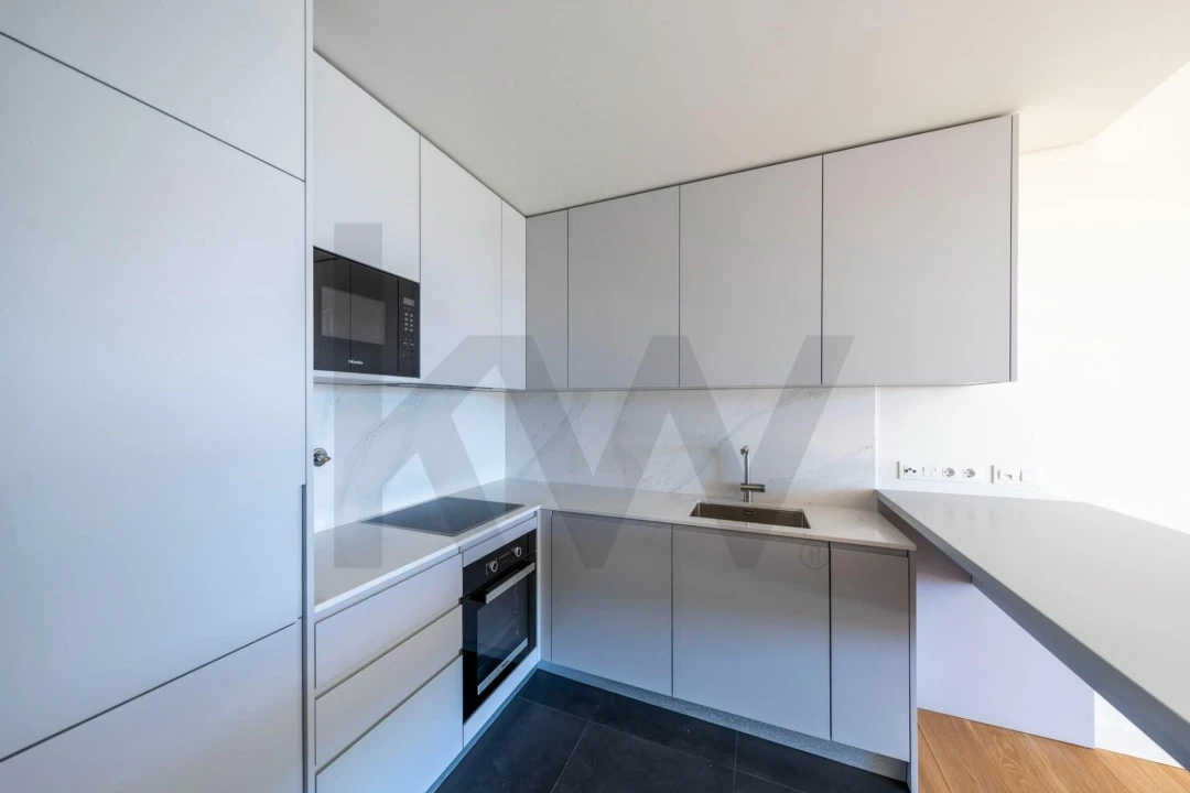 Apartamento T2 para Venda em Quarteira Foto 8