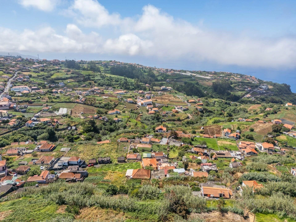 Terreno para Venda em Canhas Foto 13