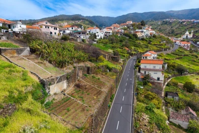 Terreno para Venda em Arco da Calheta