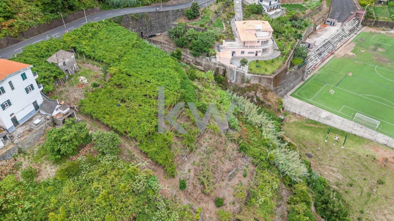Terreno para Venda em Ponta Delgada Foto 3