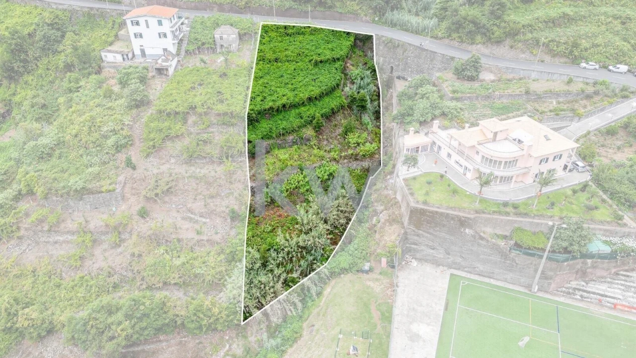 Terreno para Venda em Ponta Delgada Foto 2