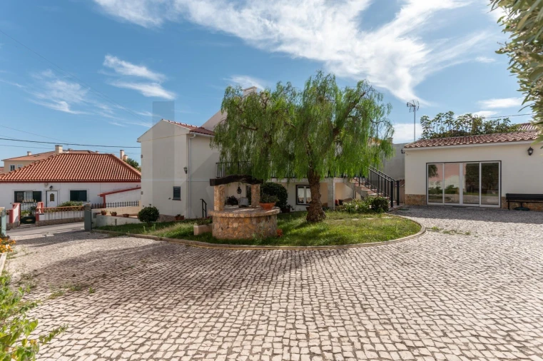 Moradia T5 para Venda em Ponte do Rol