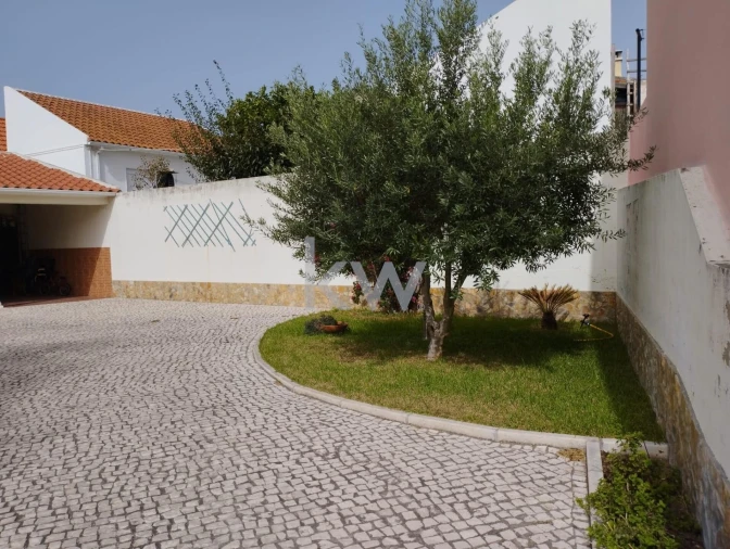 Moradia T5 para Venda em Ponte do Rol Foto 26