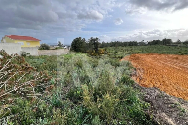 Terreno para Venda em Fernao Ferro Foto 3