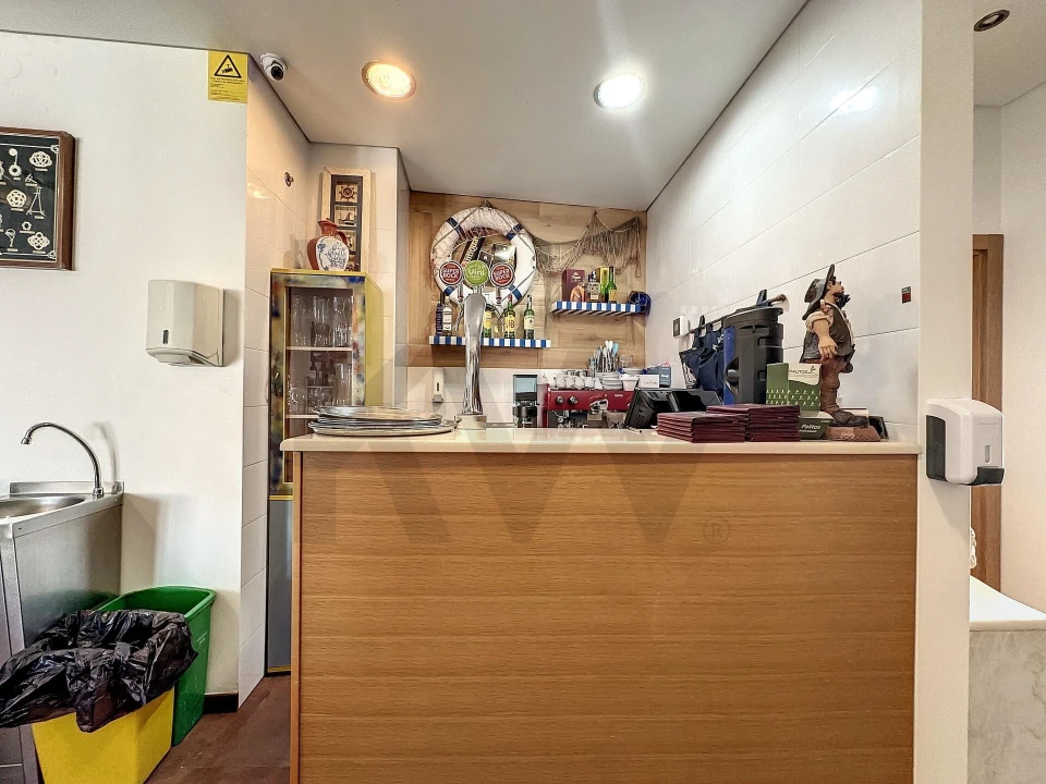 Negócio para Venda em Amora Foto 34