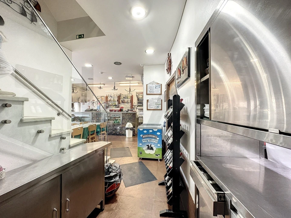 Negócio para Venda em Amora Foto 27