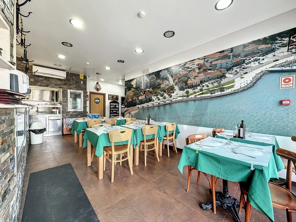 Negócio para Venda em Amora Foto 3